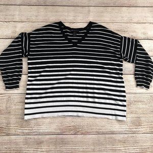 Lane Bryant Black White Striped Sweater Size 18/20 V-Neck Side Zipper